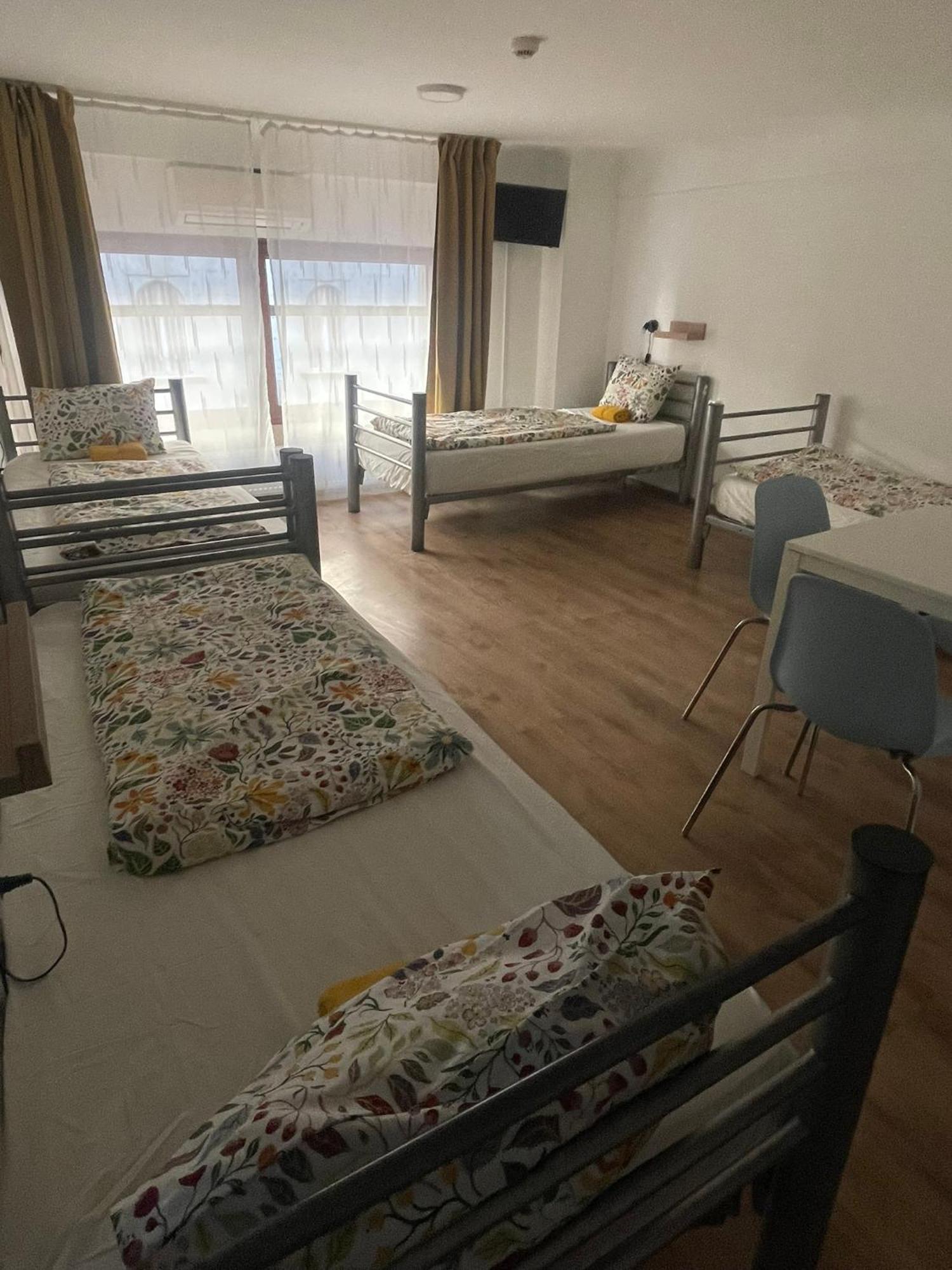 Center Hostel And Guest House Budapest Eksteriør bilde
