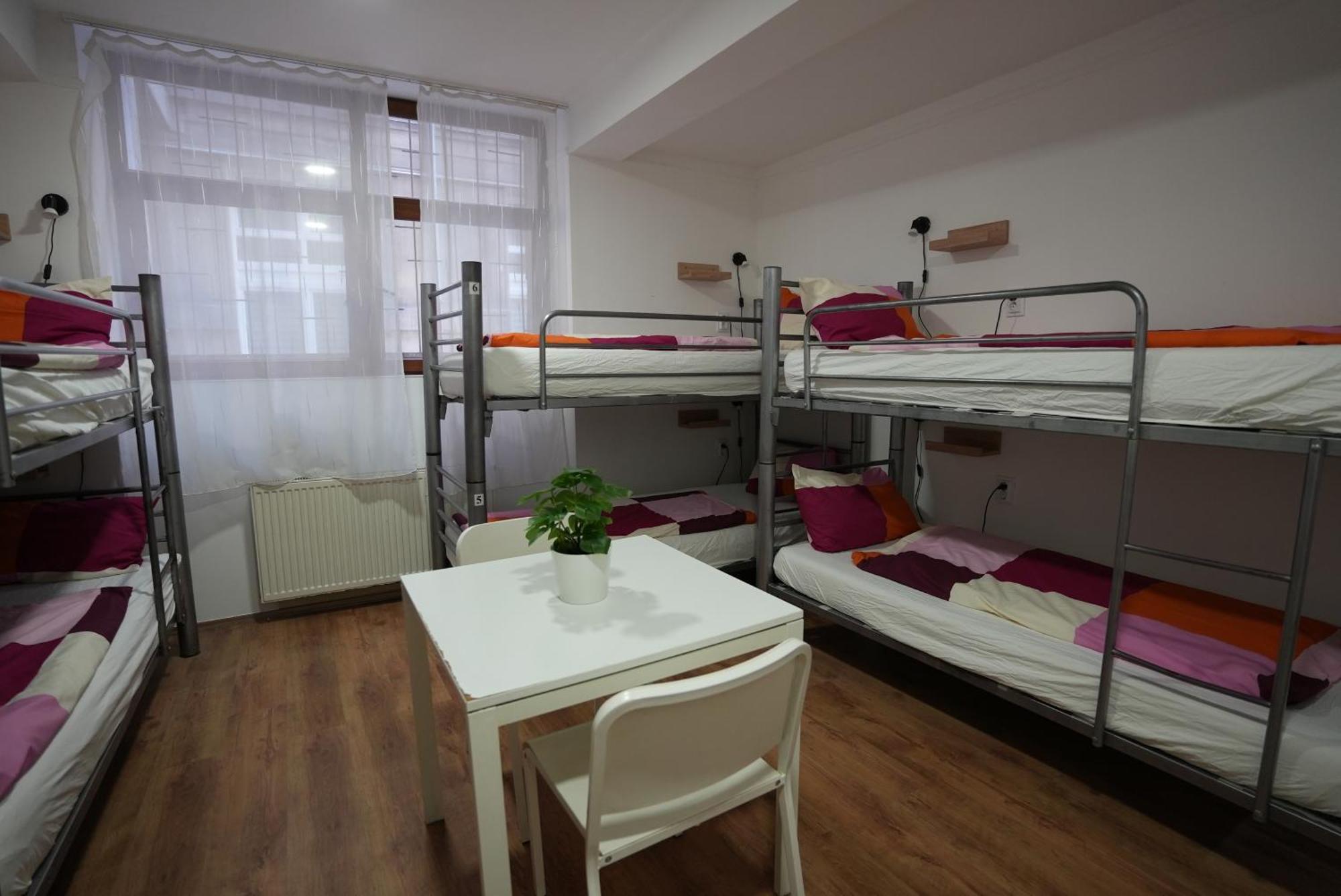 Center Hostel And Guest House Budapest Eksteriør bilde