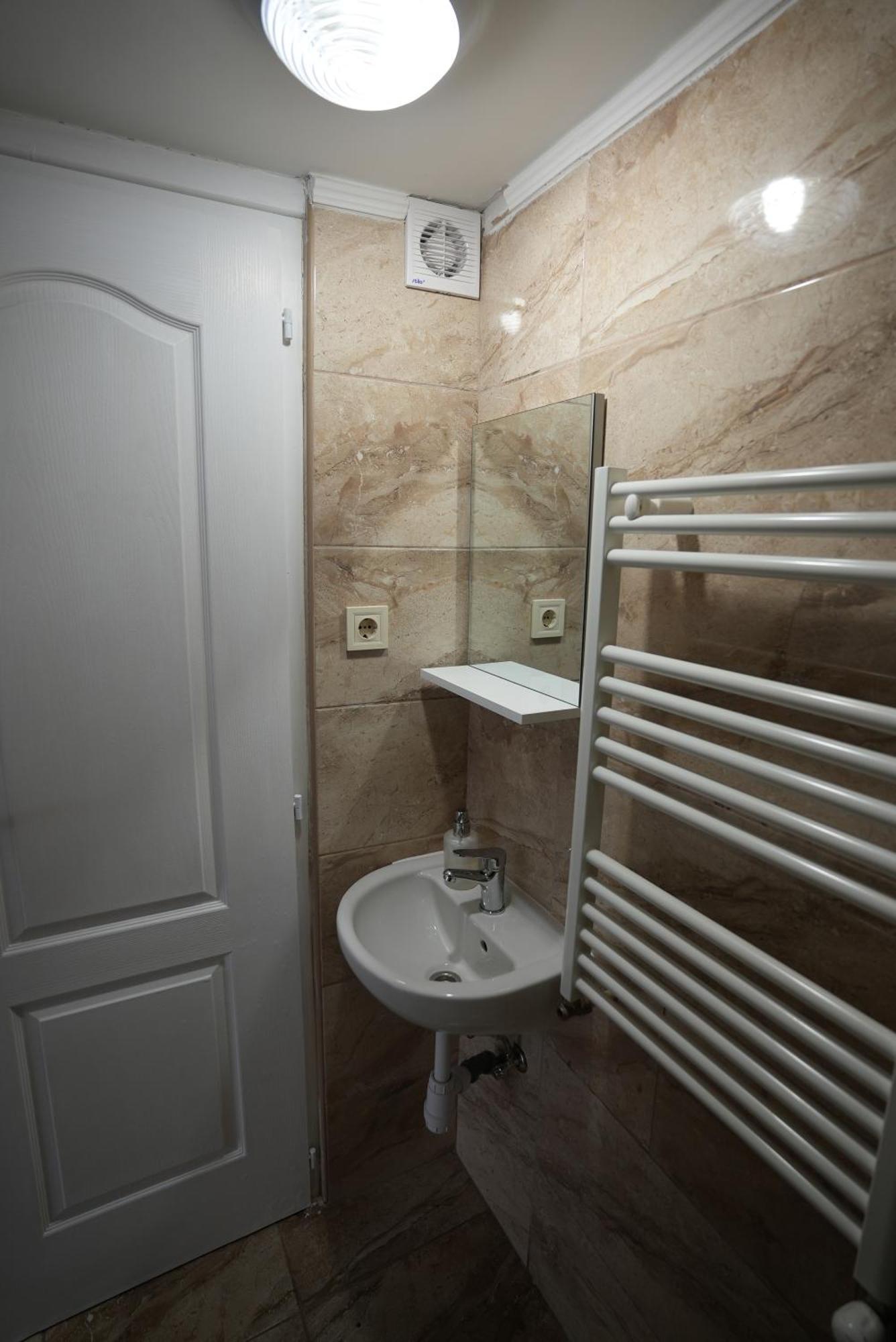 Center Hostel And Guest House Budapest Eksteriør bilde